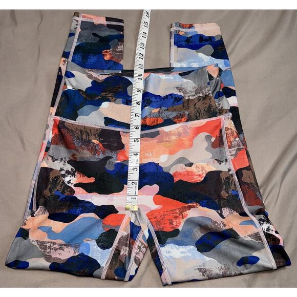 Fabletics Women’s Size XXS High Waisted 7/8 Legging Pocket Multicolor NWOT - Picture 5 of 8